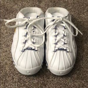 Like New! Fila slip on women’s sneakers